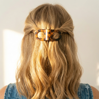 NIVÉ's Magnetic Clip
